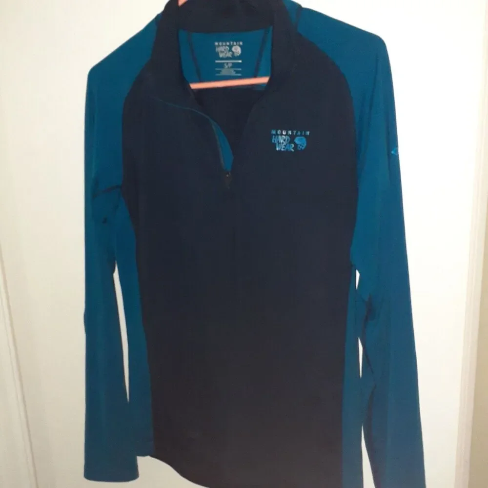 Mountain Hardwear top men's small s Navy Blue 1/4 Zip Pullover Long Sleeve shirt